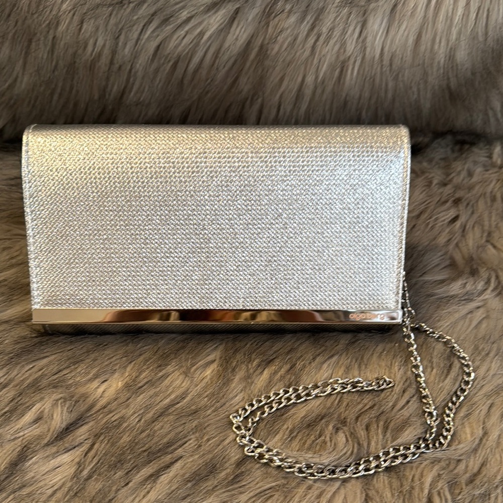 NWOT Olga Berg Silver Clutch with Chain